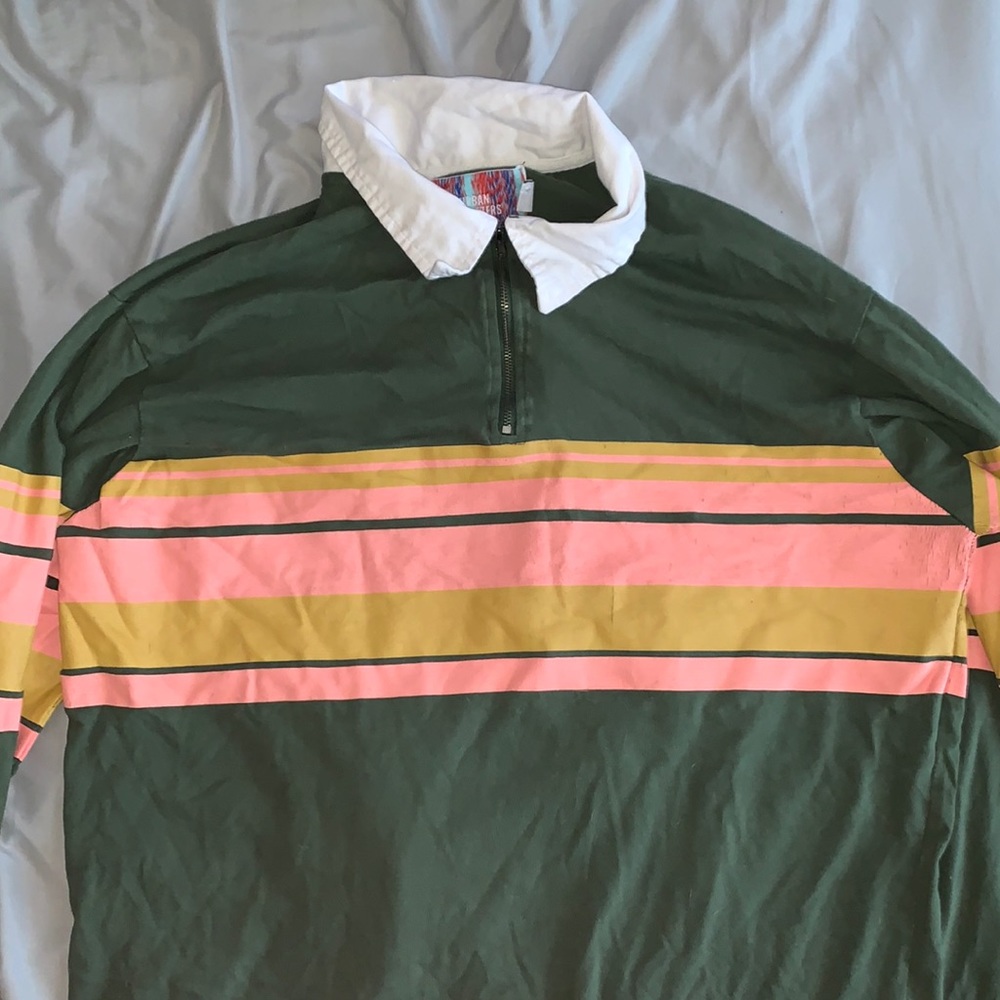 Zip up v neck shirt
